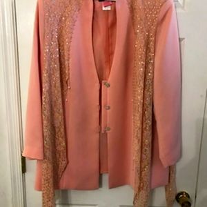 Ladies Sunday 2-piece outfit.